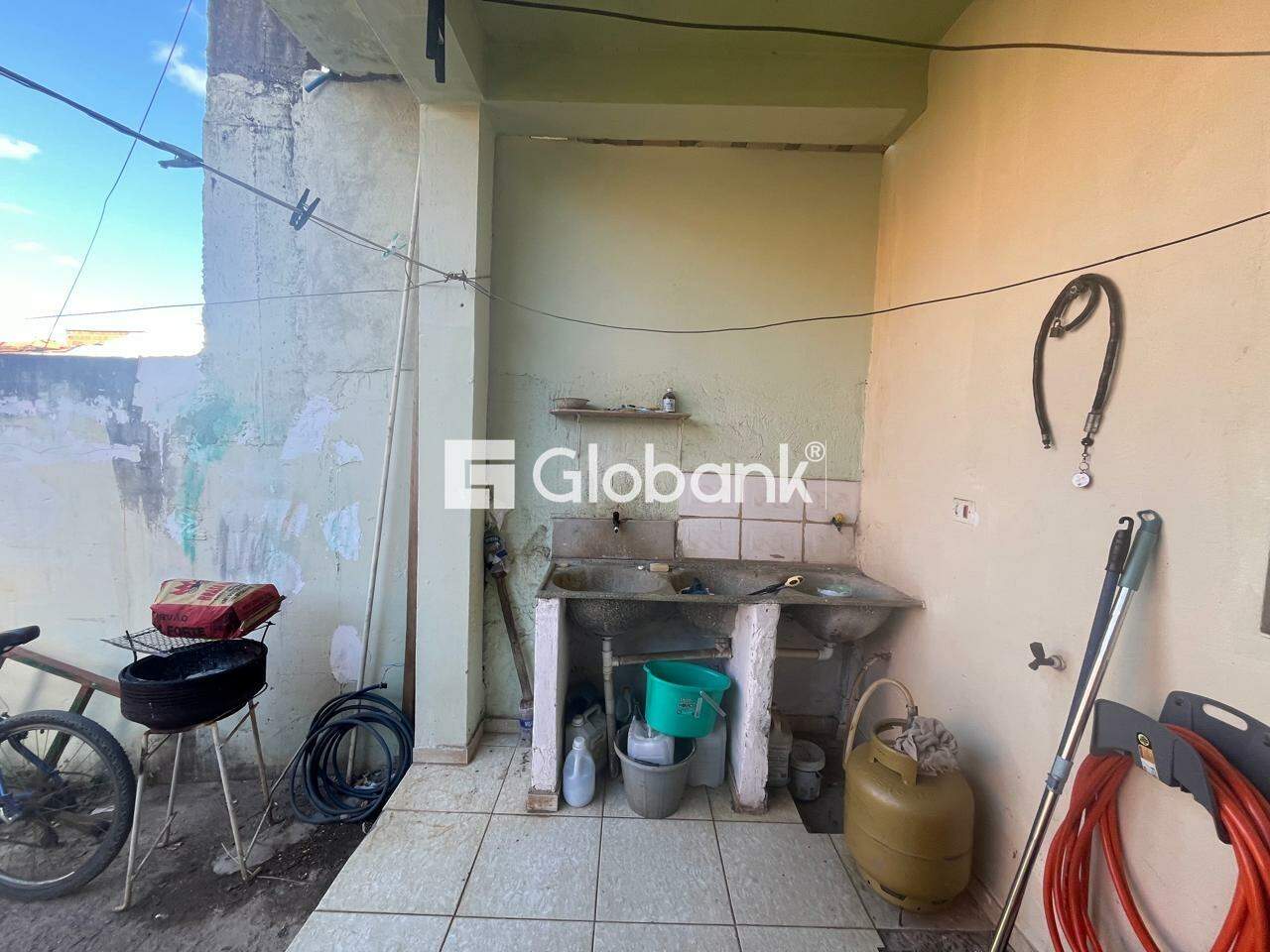 Casa 3 quartos à venda Vila Áurea 150m² Montes Claros MG: