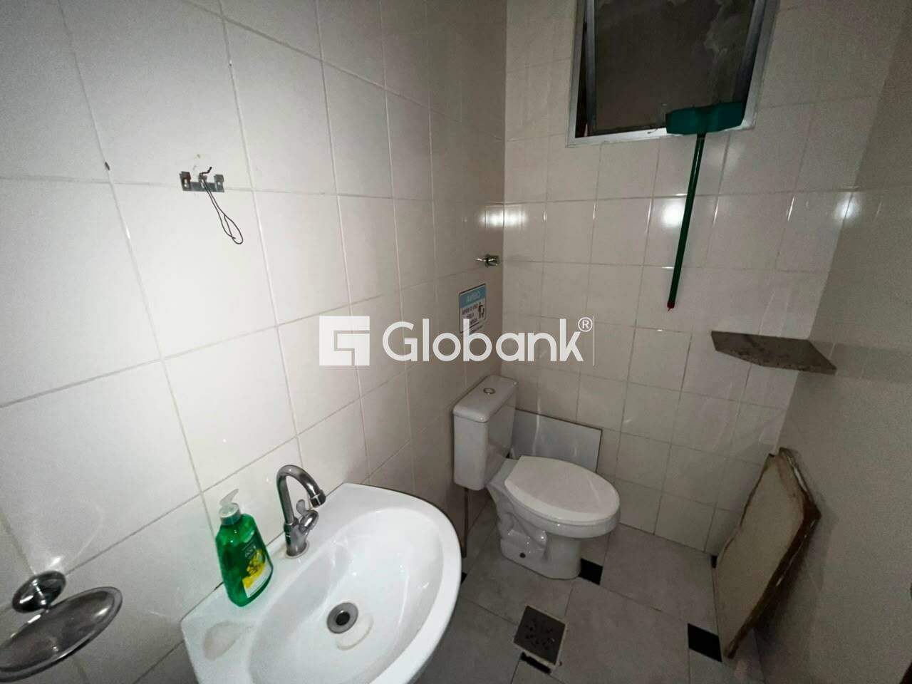 Sala comercial para aluguel Centro 40m² Montes Claros MG: 