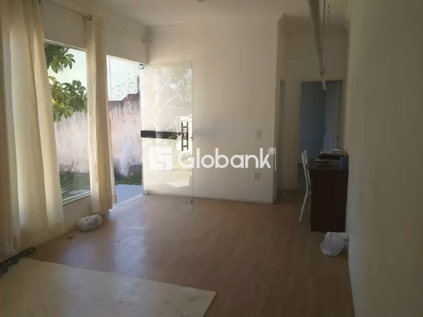 Casa 5 quartos à venda Vila Regina 160m² Montes Claros MG: 