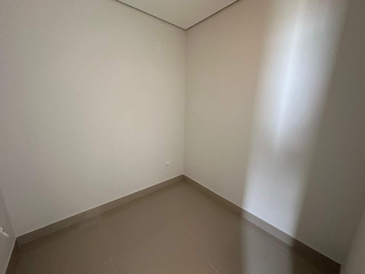 Apartamento 4 quartos para aluguel Todos os Santos 116m² Montes Claros MG: Despensa