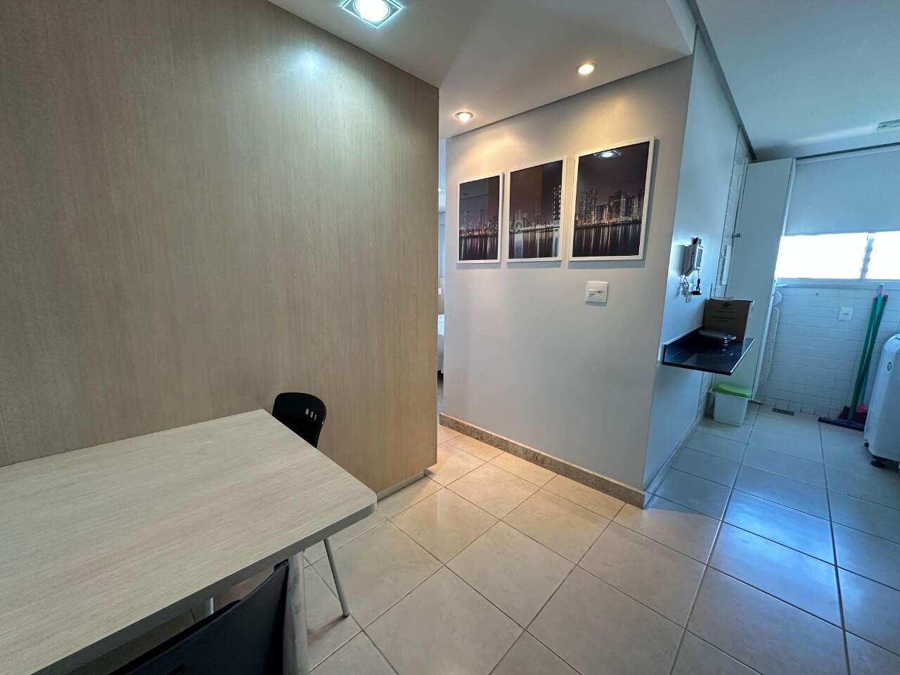 Flat 1 quarto à venda Centro 44m² Montes Claros MG: Sala