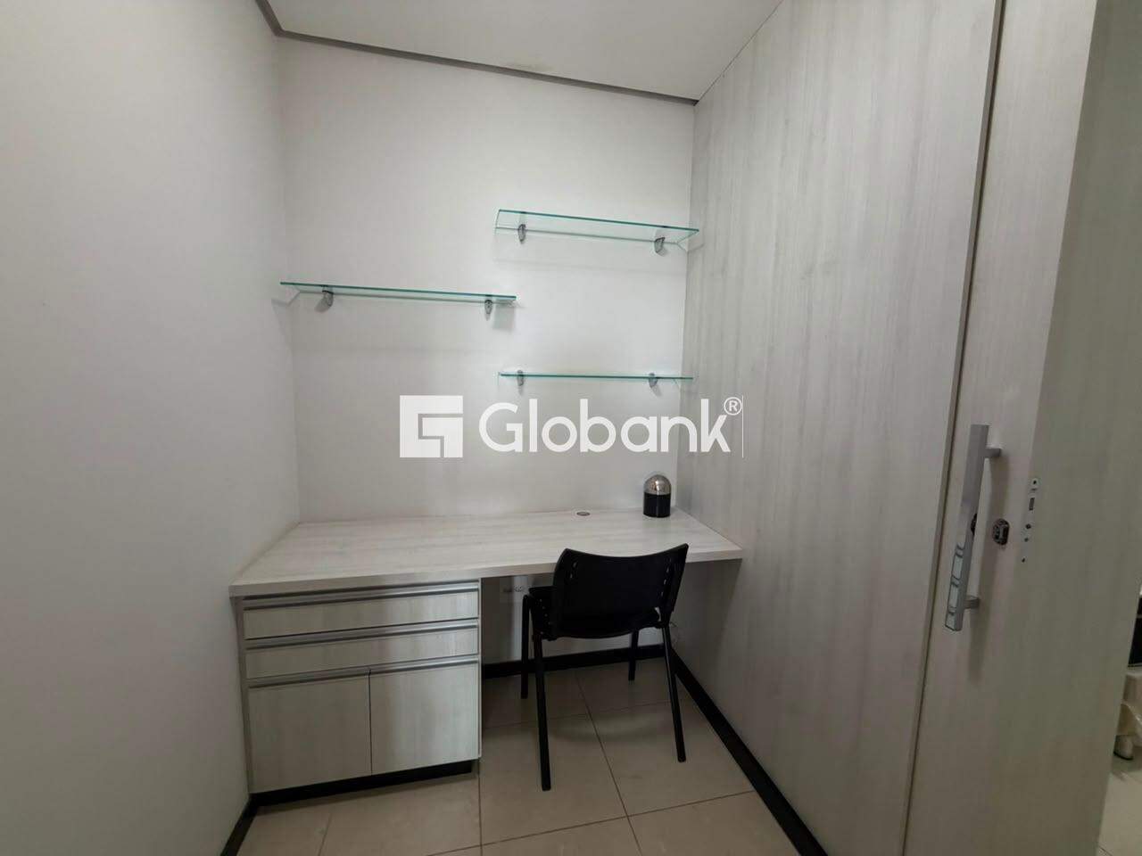 Apartamento 2 quartos para aluguel Centro 42m² Montes Claros MG: 