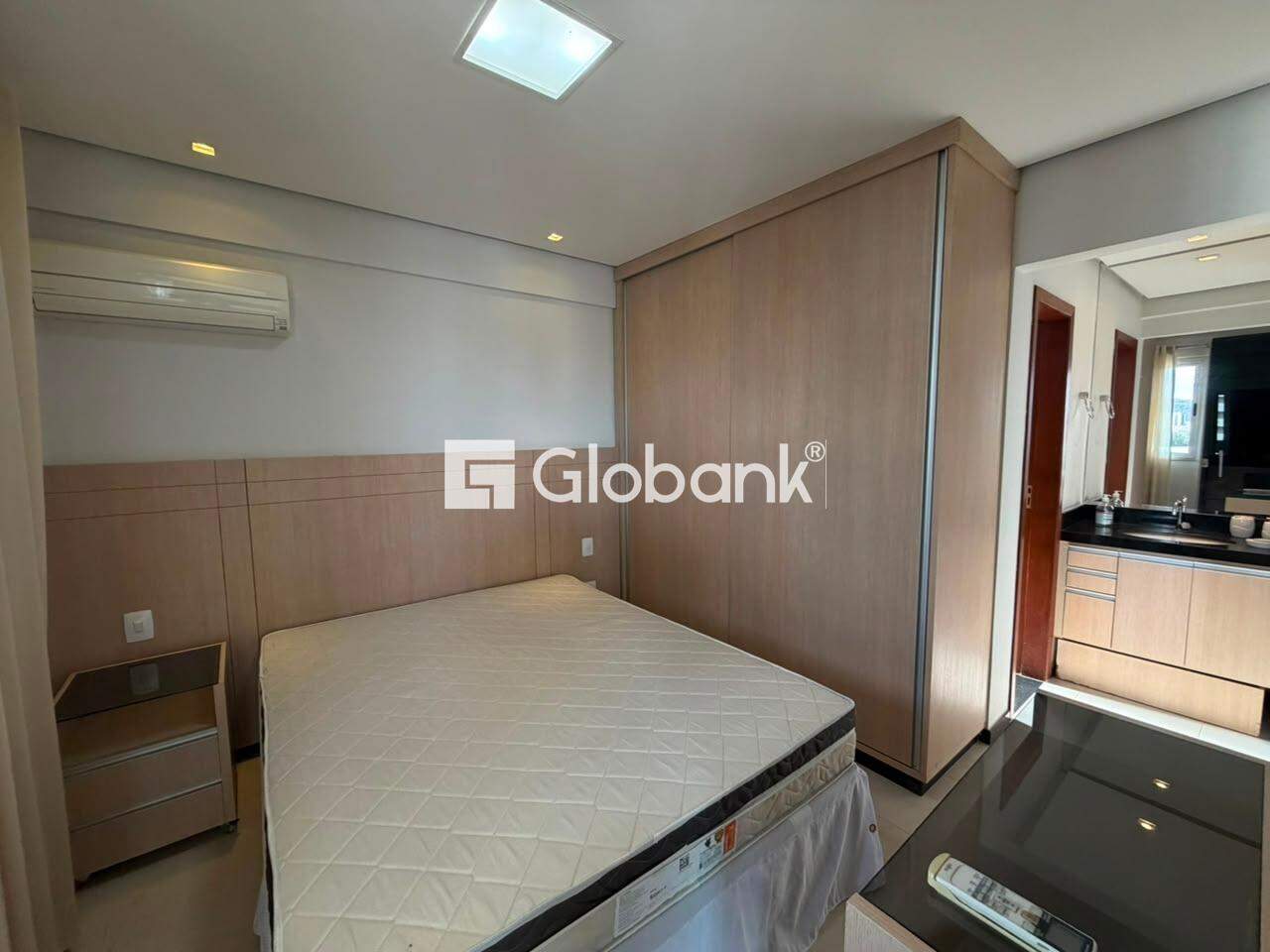 Apartamento 2 quartos para aluguel Centro 42m² Montes Claros MG: 