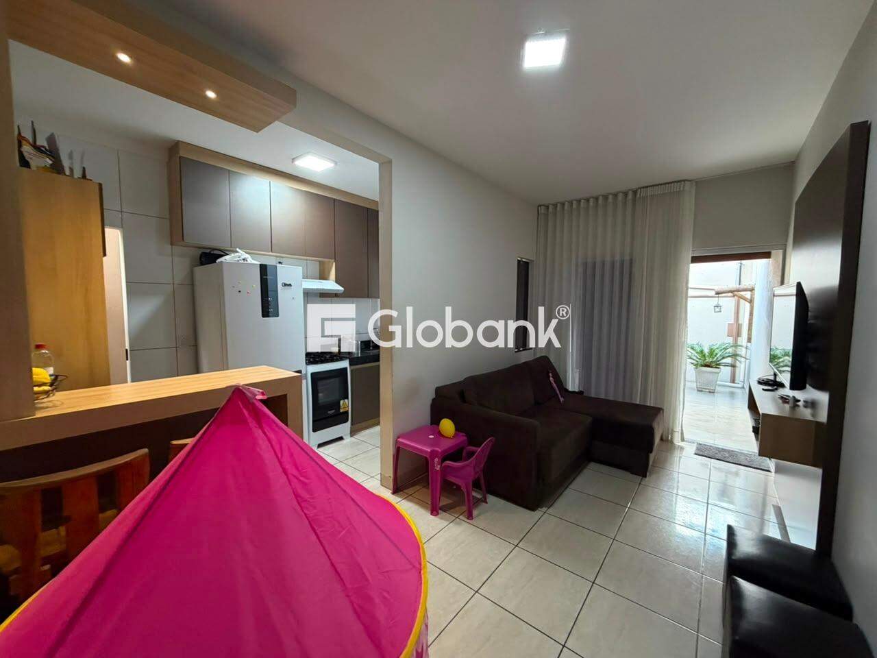 Casa 2 quartos para aluguel Alcides Rabelo 85m² Montes Claros MG: 