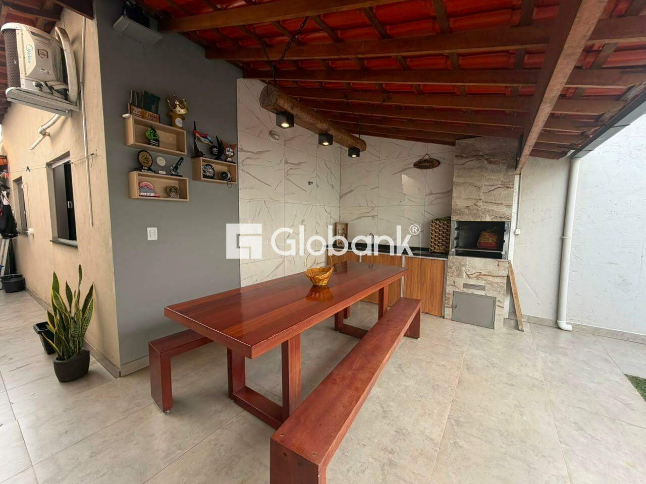 Casa 2 quartos para aluguel Alcides Rabelo 85m² Montes Claros MG: 