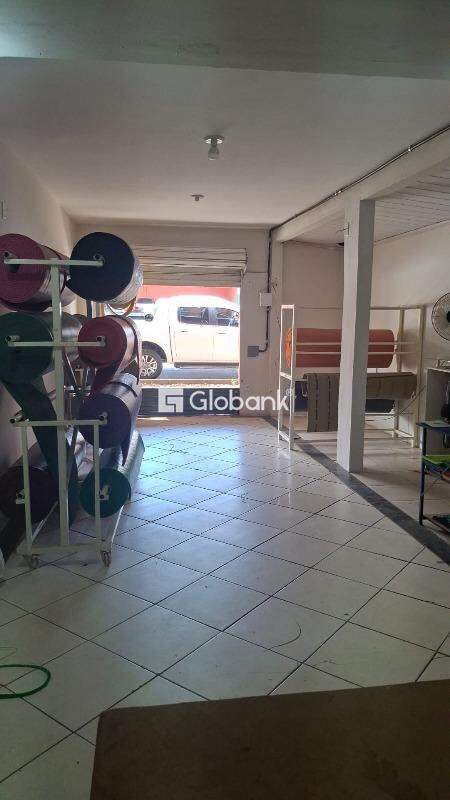 Ponto comercial para aluguel Planalto 50m² Montes Claros MG: 