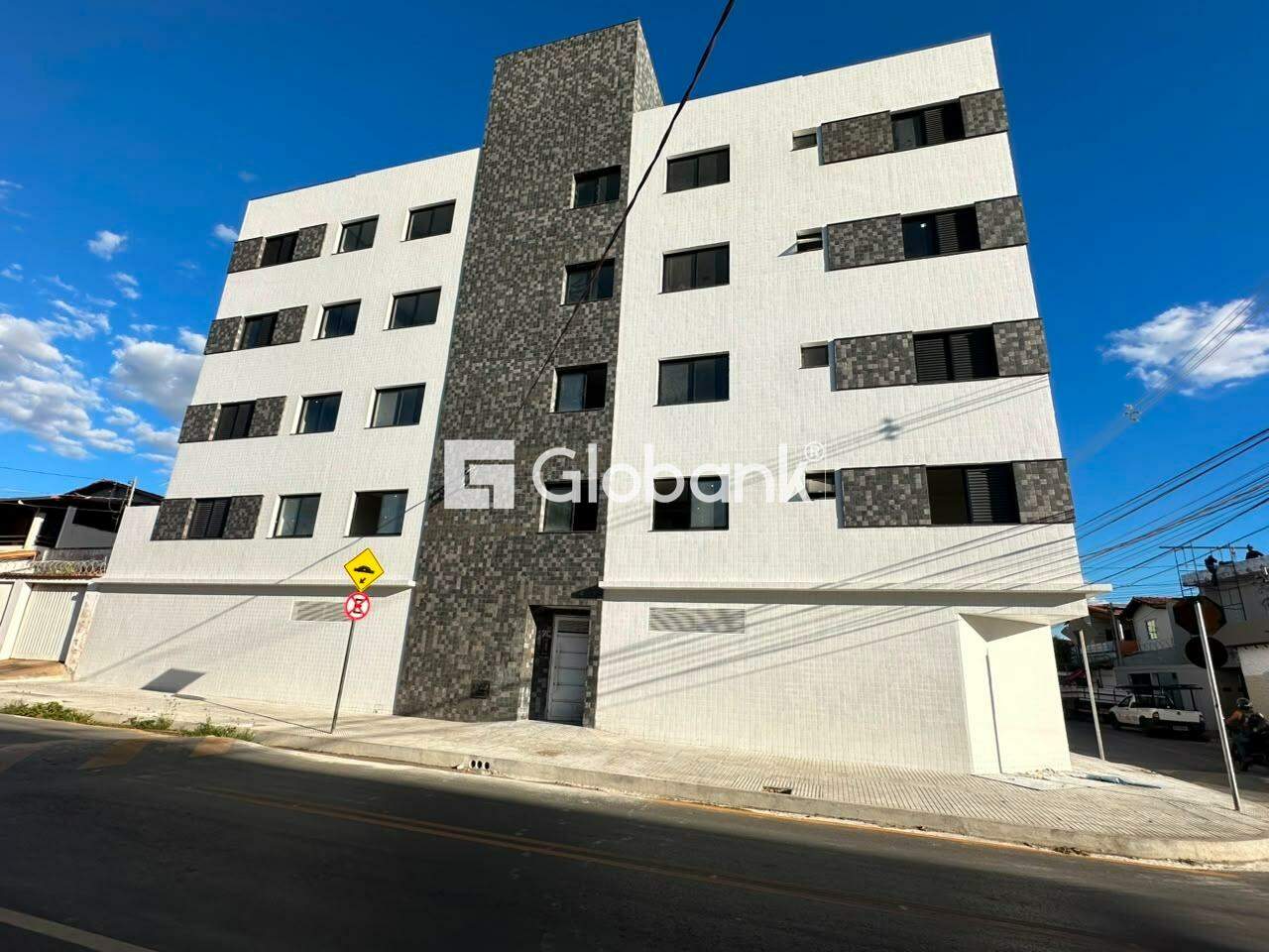 Apartamento 2 quartos à venda Cândida Câmara 66m² Montes Claros MG: 