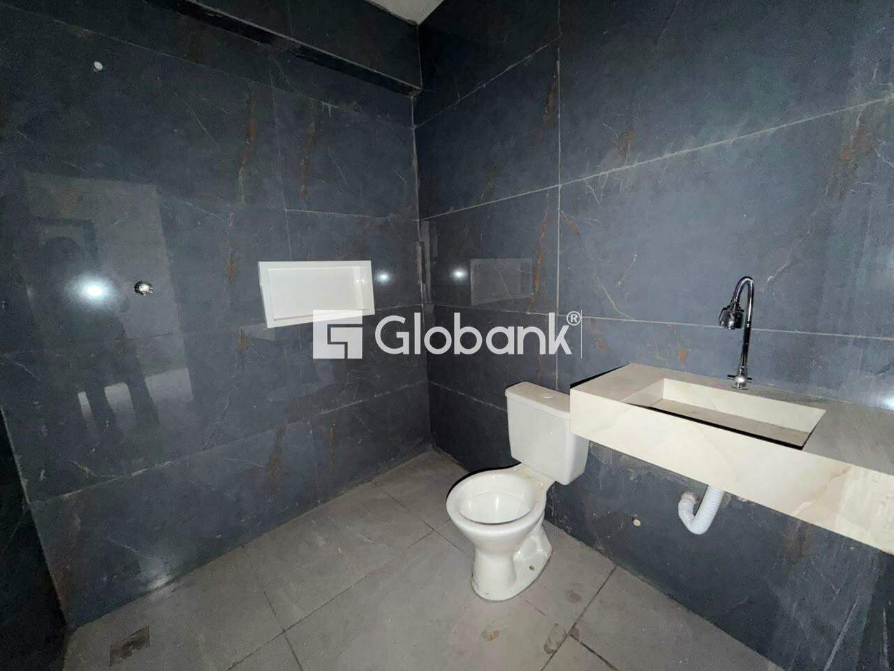 Casa 2 quartos para aluguel Vera Cruz 60m² Montes Claros MG: