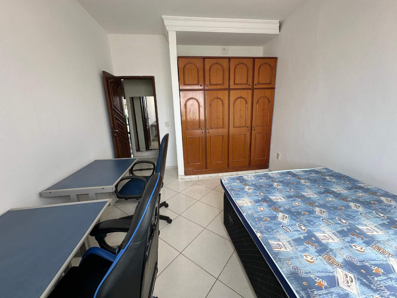 Casa 7 quartos à venda Maracanã 210m² Montes Claros MG: Quarto