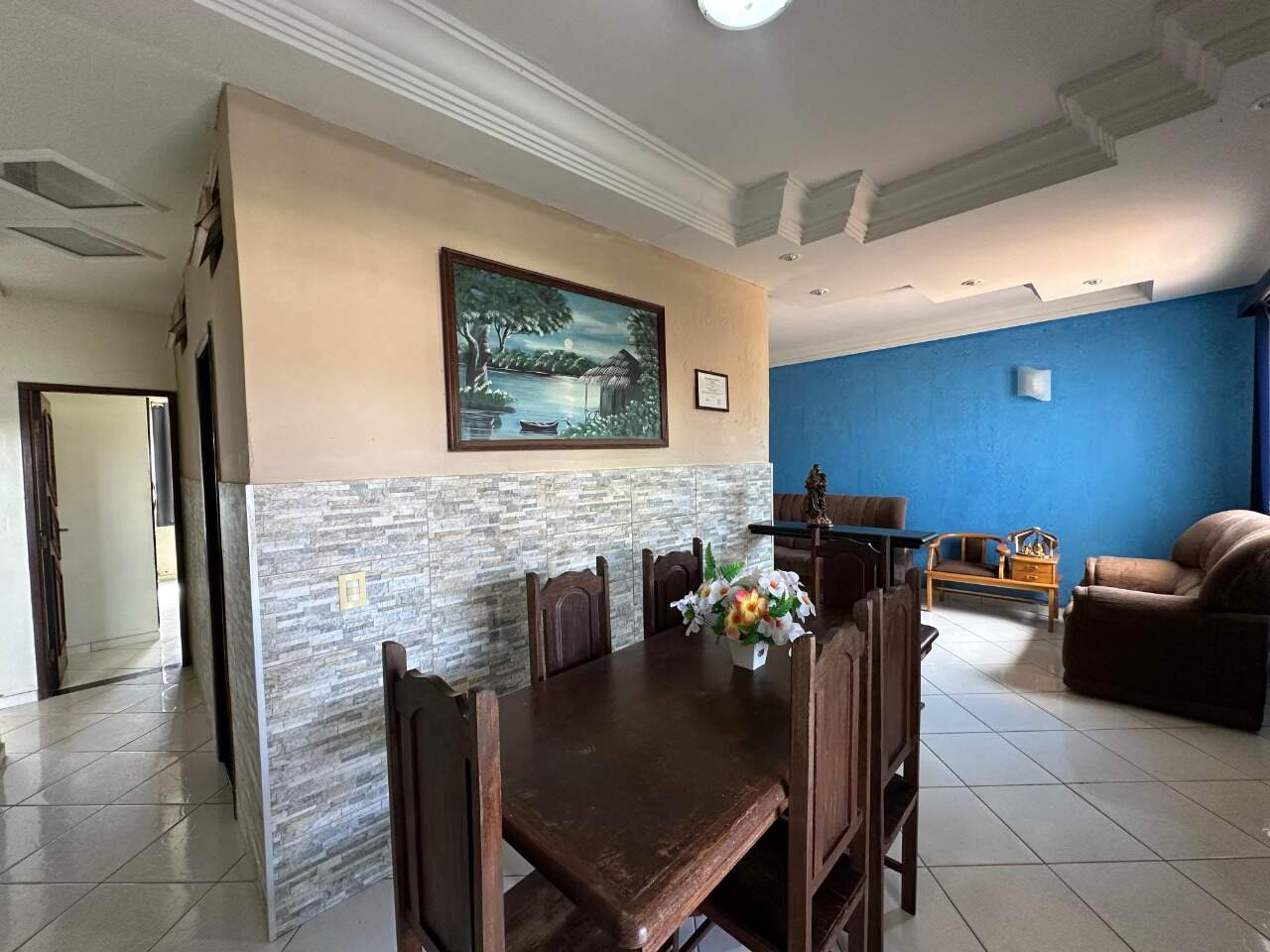 Casa 7 quartos à venda Maracanã 210m² Montes Claros MG: Sala