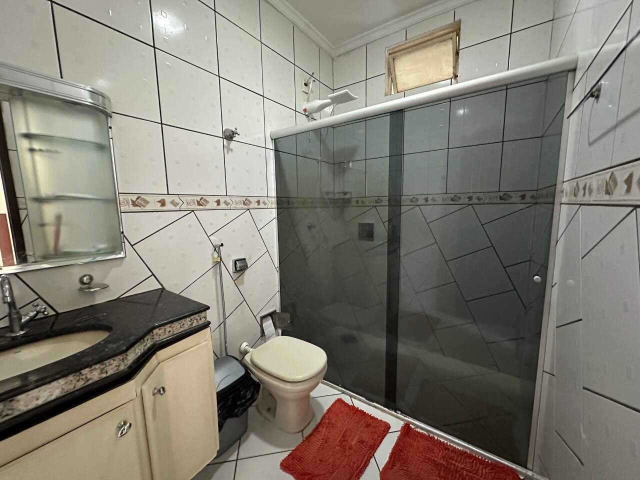 Casa 7 quartos à venda Maracanã 210m² Montes Claros MG: Suite