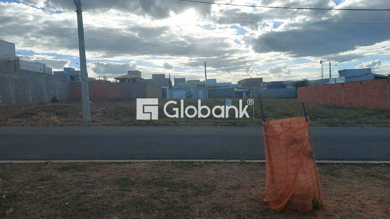 Terreno à venda Loteamento Bosque das Palmeiras 190m² Montes Claros MG: 