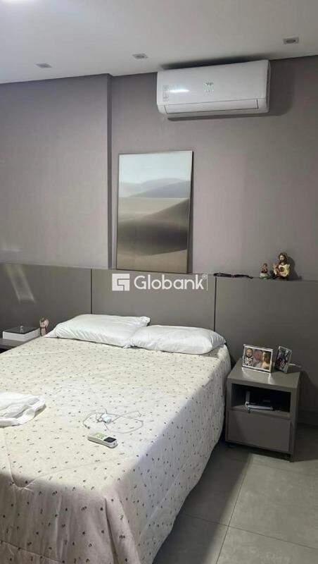 Flat 1 quarto à venda Todos os Santos 28m² Montes Claros MG: