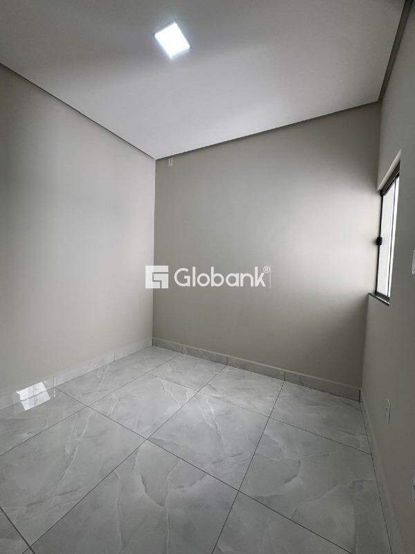 Casa 3 quartos à venda Jardim Olímpico 65m² Montes Claros MG: