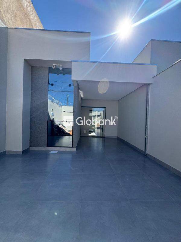 Casa 3 quartos à venda Jardim Olímpico 65m² Montes Claros MG: 