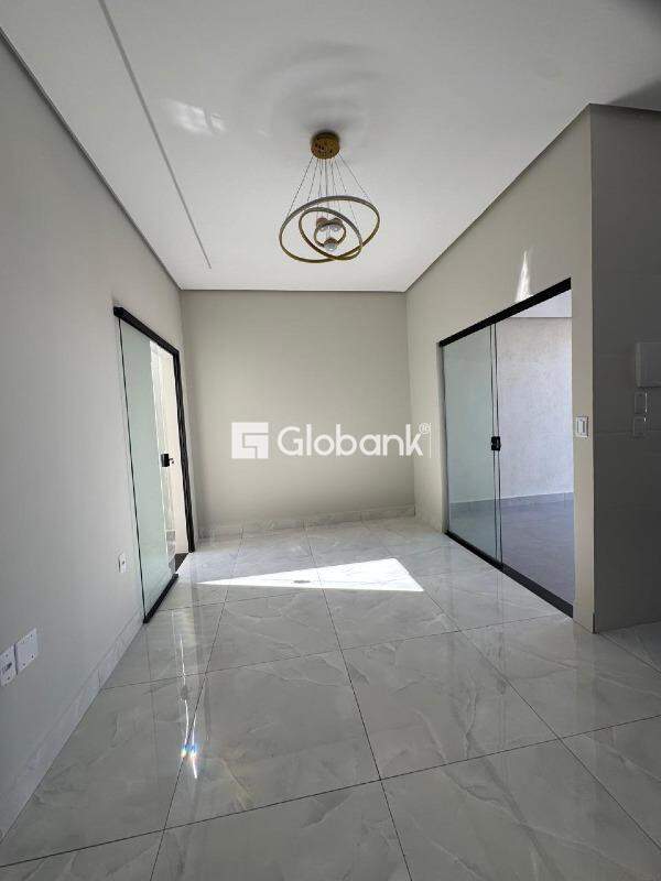Casa 3 quartos à venda Jardim Olímpico 65m² Montes Claros MG: 