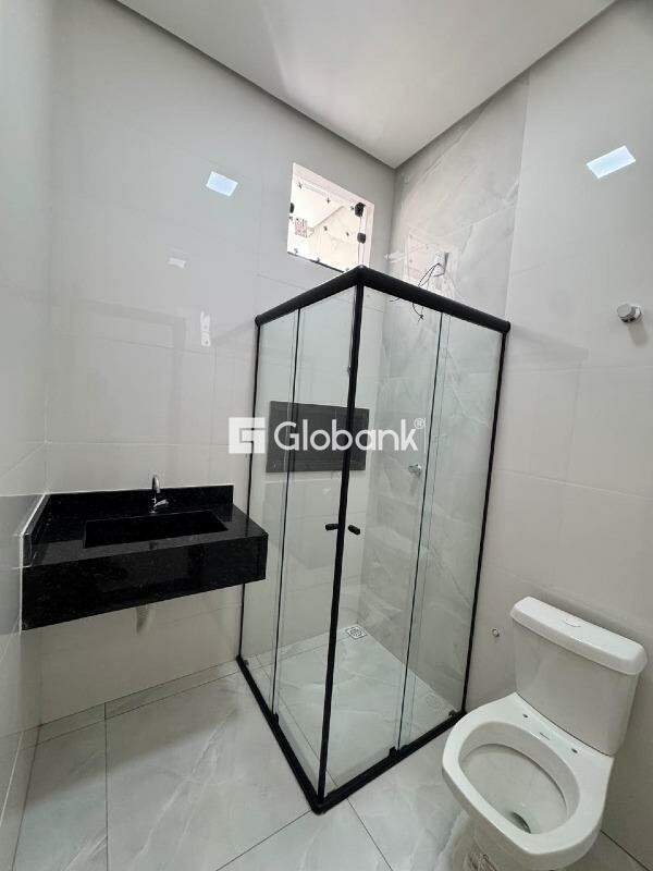 Casa 3 quartos à venda Jardim Olímpico 65m² Montes Claros MG: 