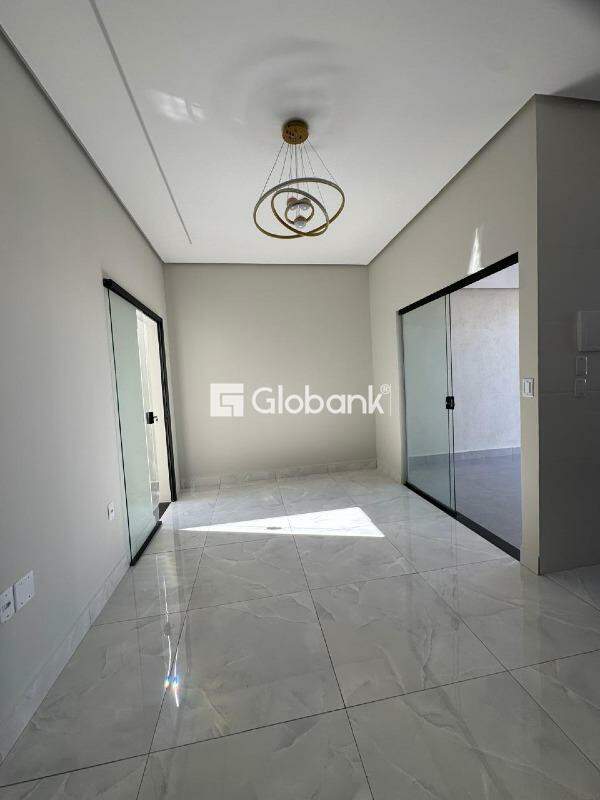 Casa 3 quartos à venda Jardim Olímpico 65m² Montes Claros MG: 
