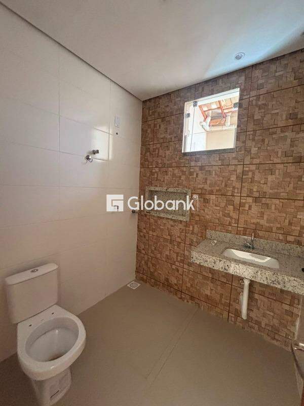 Casa 3 quartos à venda Jardim Primavera 74m² Montes Claros MG: