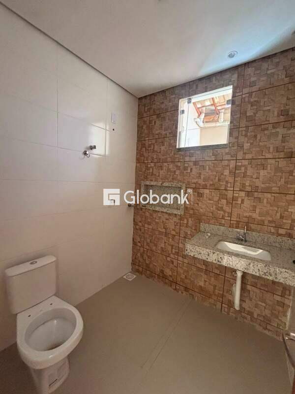 Casa 3 quartos à venda Jardim Primavera 74m² Montes Claros MG: 