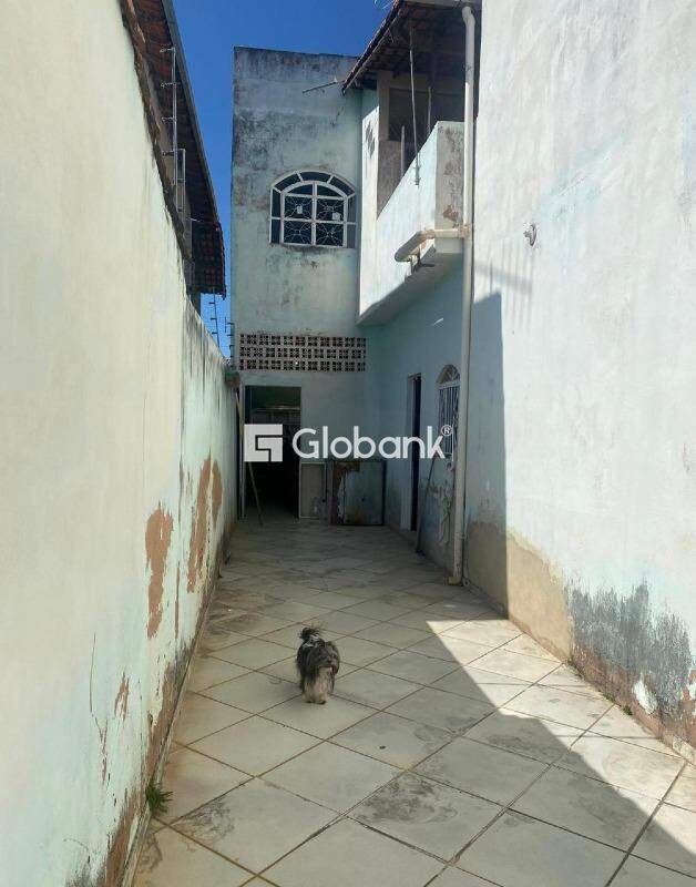 Casa 5 quartos à venda Delfino Magalhães 200m² Montes Claros MG: 