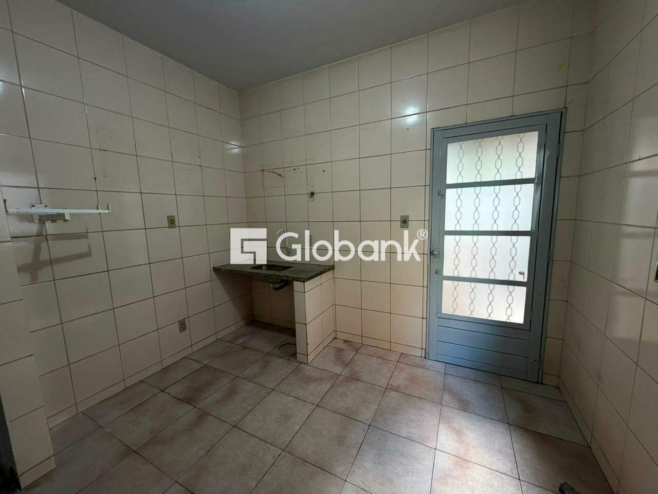 Casa 4 quartos para aluguel Panorama II 130m² Montes Claros MG: