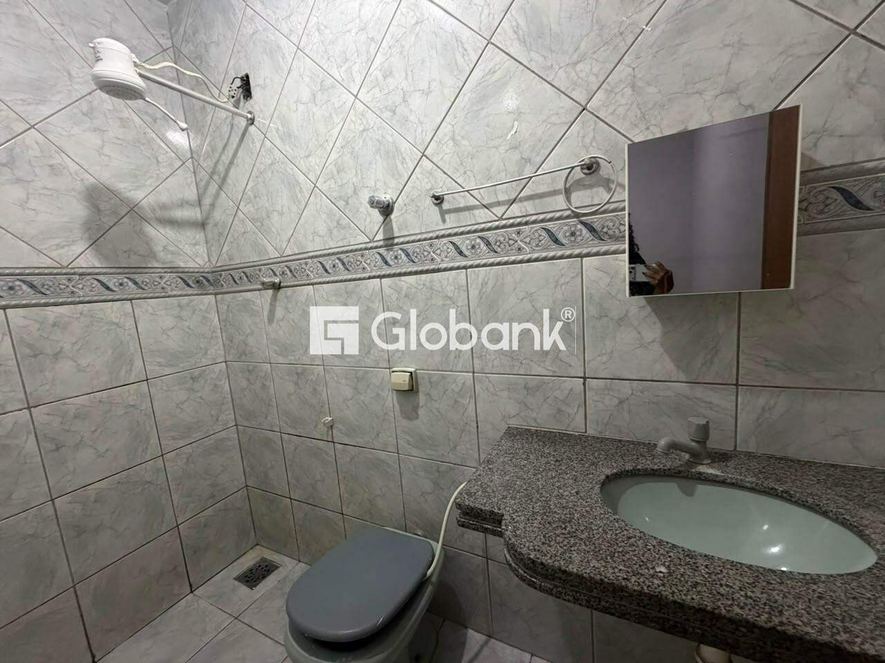 Casa 4 quartos para aluguel Panorama II 130m² Montes Claros MG: