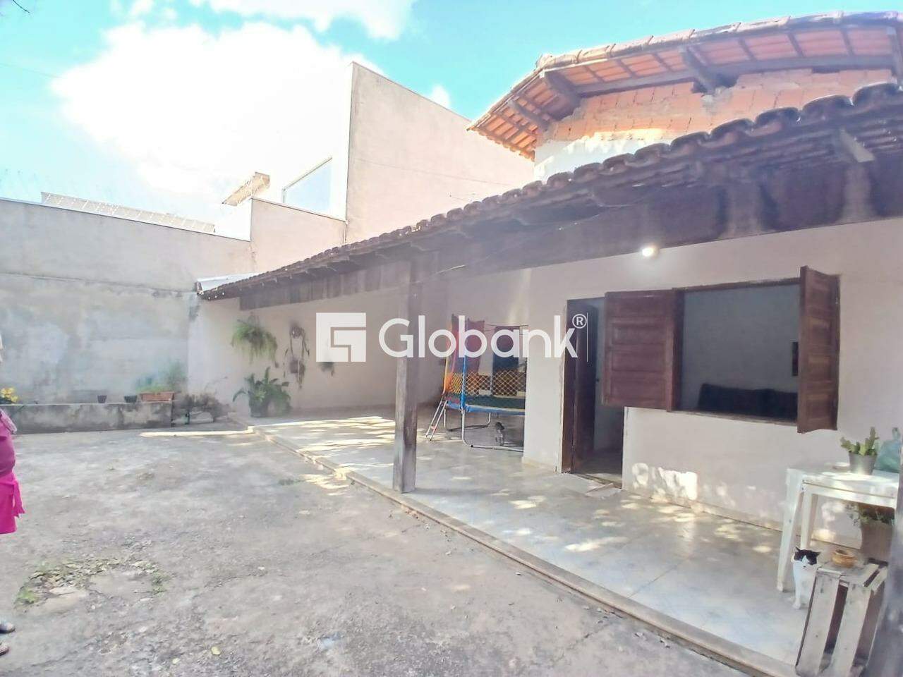 Casa 3 quartos à venda Edgar Pereira 175m² Montes Claros MG: 