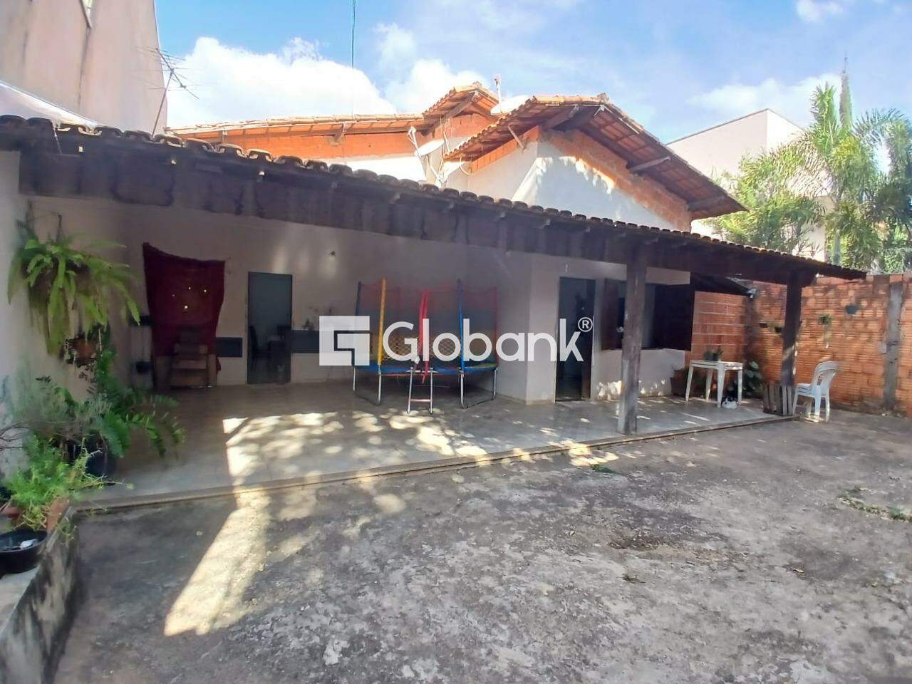 Casa 3 quartos à venda Edgar Pereira 175m² Montes Claros MG: 