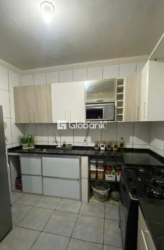 Casa 2 quartos à venda Santo Antônio 70m² Montes Claros MG: 