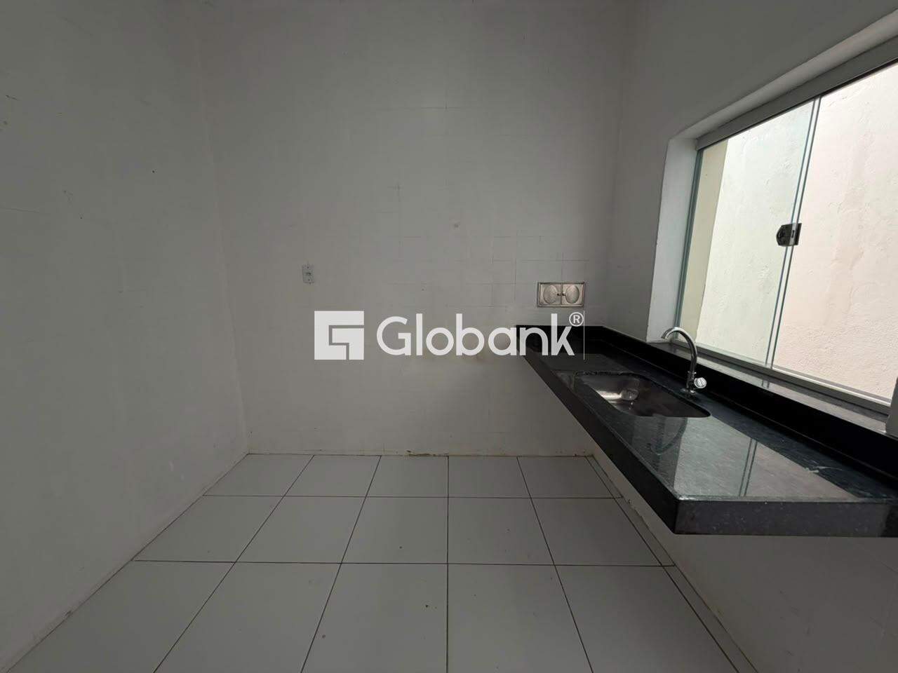 Casa 3 quartos para aluguel Santa Rita I 98m² Montes Claros MG: 