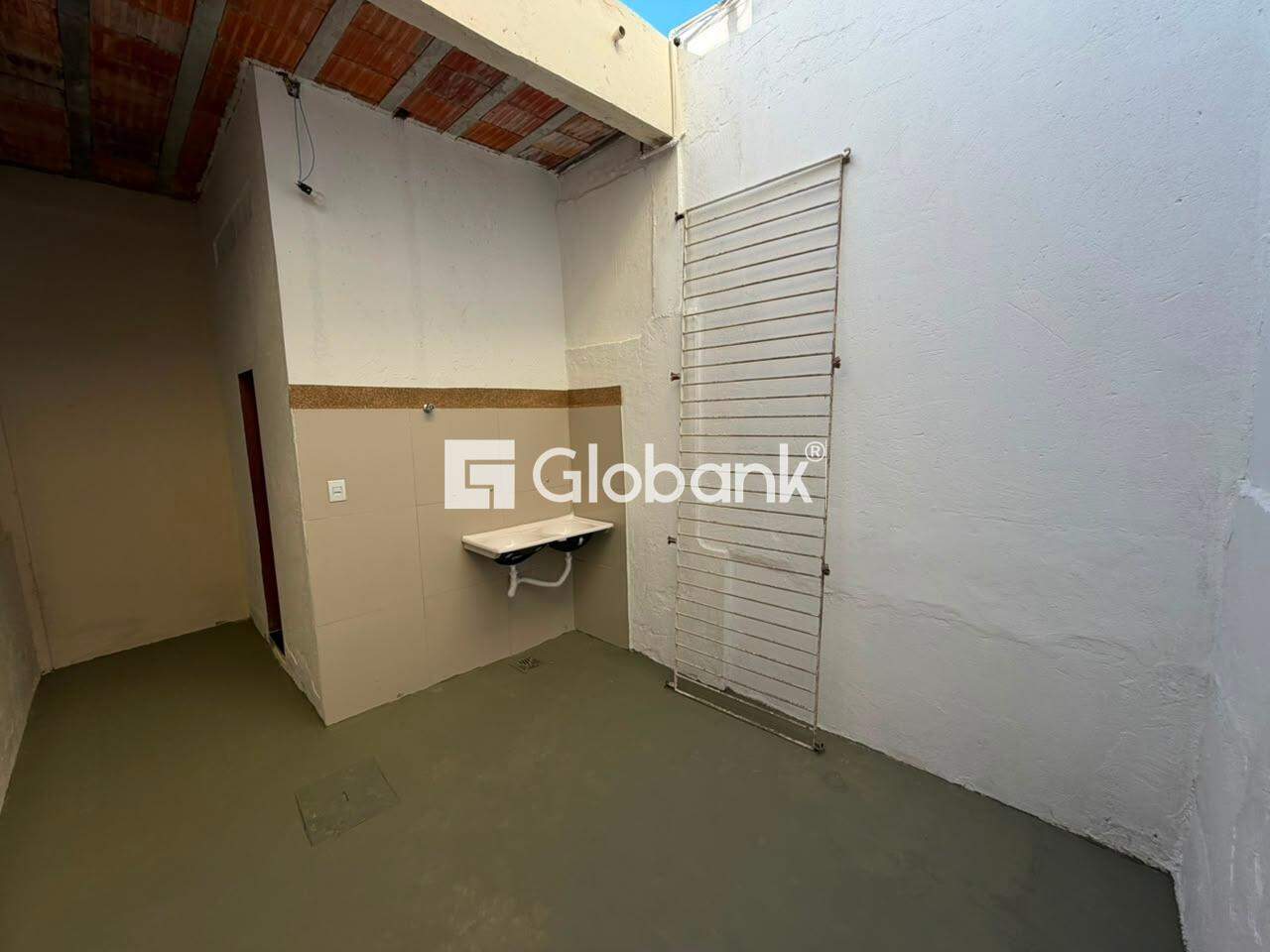 Casa 3 quartos para aluguel Santa Rita I 98m² Montes Claros MG: 