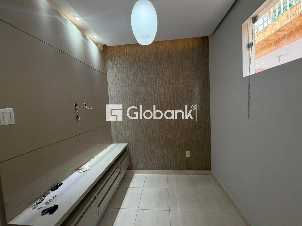 Casa 3 quartos para aluguel Alto São João 130m² Montes Claros MG: 