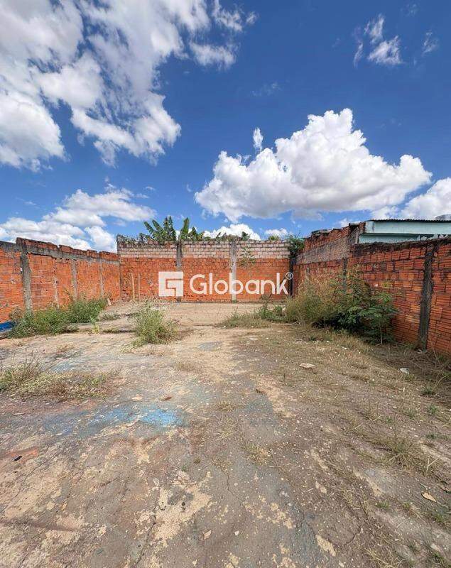 Terreno à venda Nossa Senhora de Fátima 230m² Montes Claros MG: 