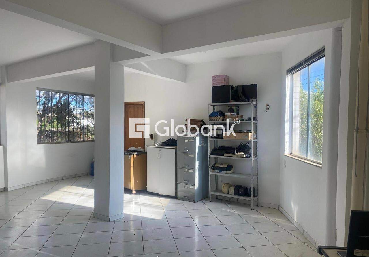 Prédio para aluguel Edgar Pereira 900m² Montes Claros MG: 