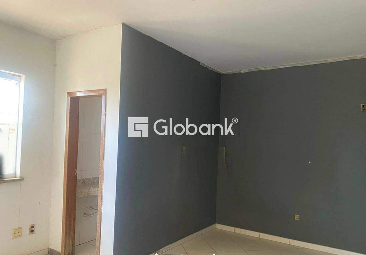 Prédio para aluguel Edgar Pereira 900m² Montes Claros MG: 