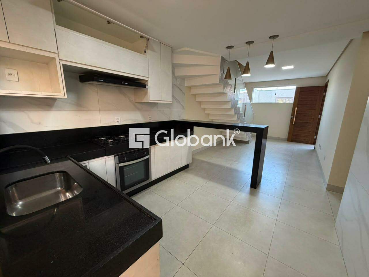 Casa 3 quartos para aluguel Edgar Pereira 110m² Montes Claros MG: