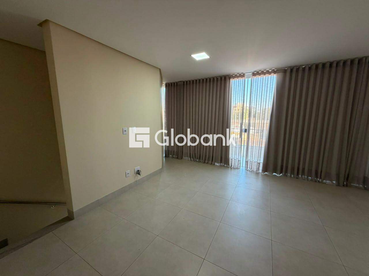 Casa 3 quartos para aluguel Edgar Pereira 110m² Montes Claros MG: