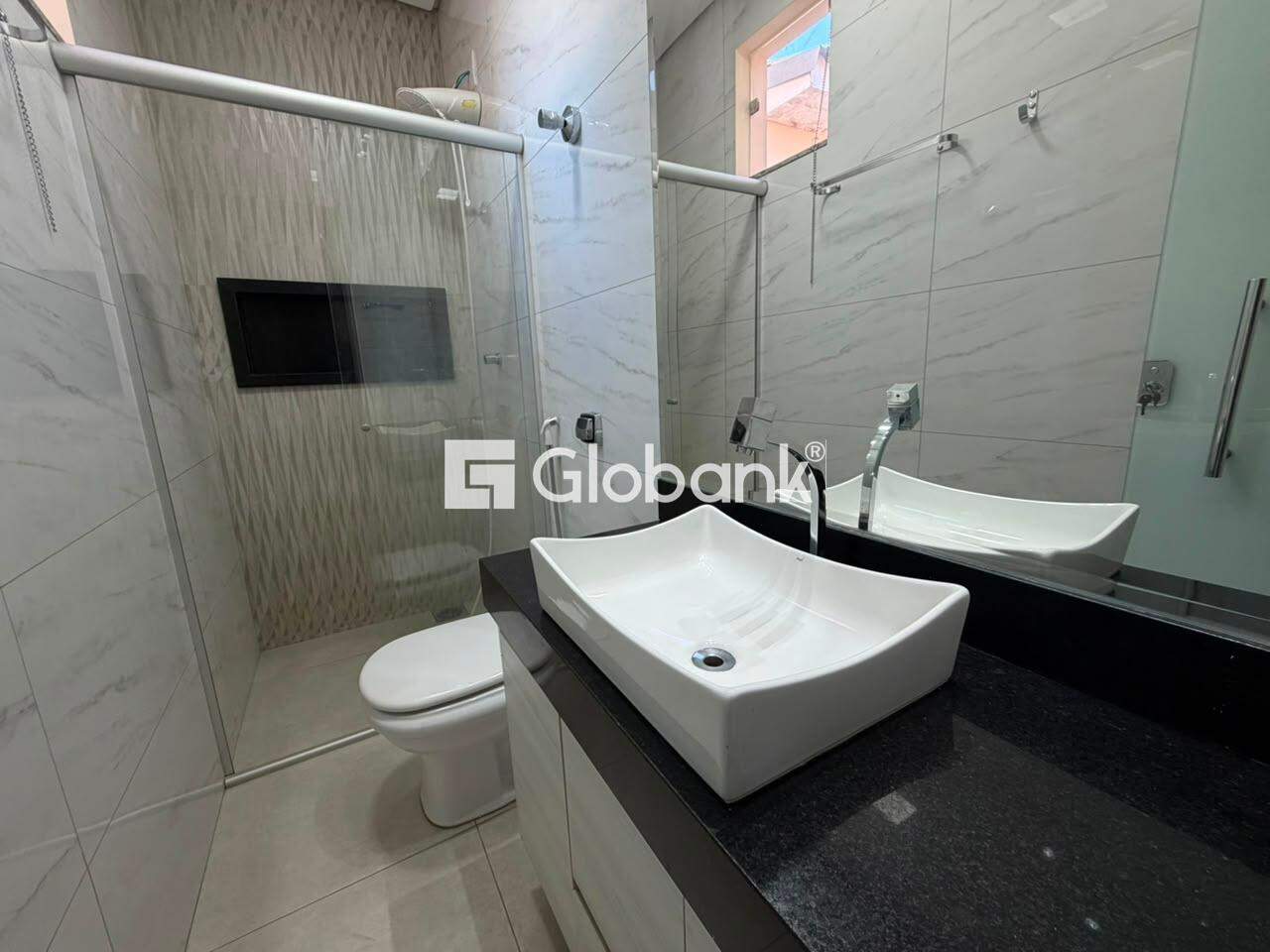 Casa 3 quartos para aluguel Edgar Pereira 110m² Montes Claros MG: