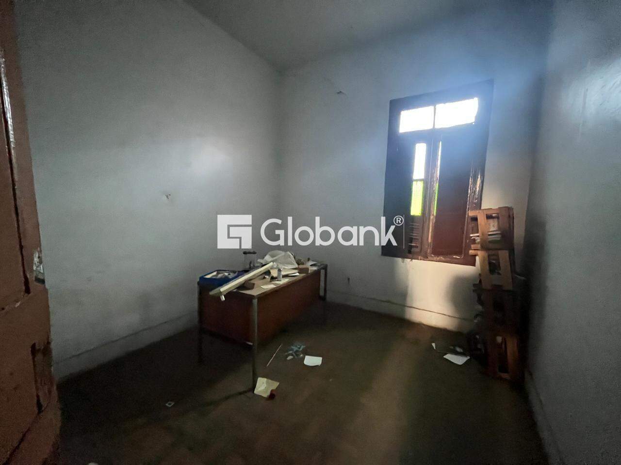 Casa 5 quartos à venda Centro 360m² Montes Claros MG: