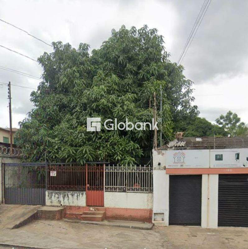 Casa 11 quartos à venda Santo Expedito 628m² Montes Claros MG: 
