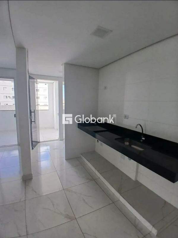 Apartamento 3 quartos à venda Universitário 85m² Montes Claros MG: