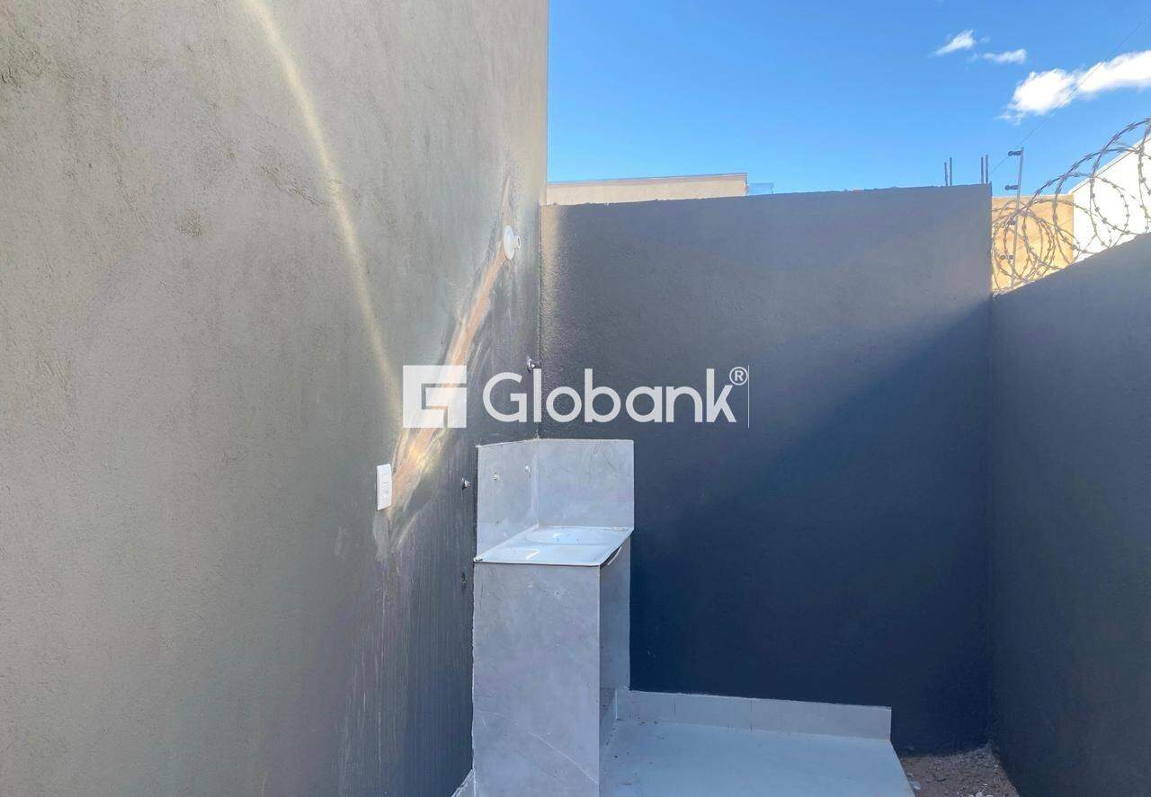 Casa 2 quartos à venda Loteamento Vila Aliança 45m² Montes Claros MG: