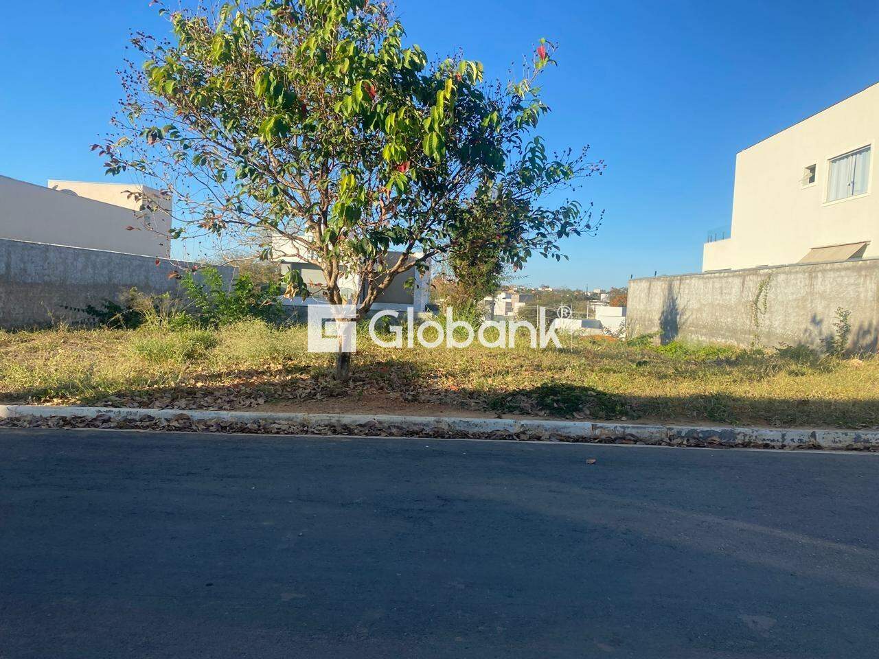 Terreno à venda Condomínio Pampulha Tênnis Residence 360m² Montes Claros MG: 
