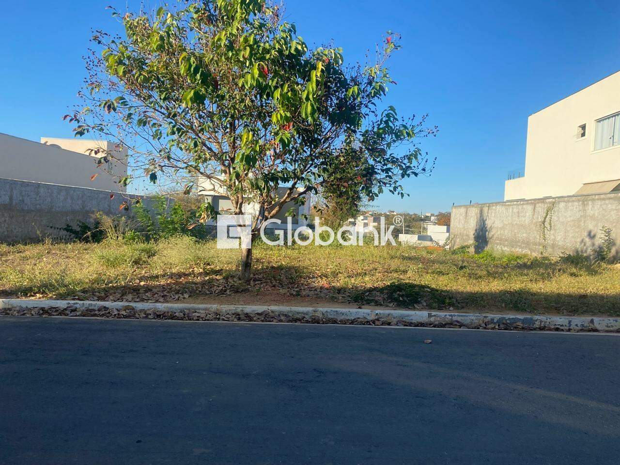 Terreno à venda Condomínio Pampulha Tênnis Residence 360m² Montes Claros MG: 