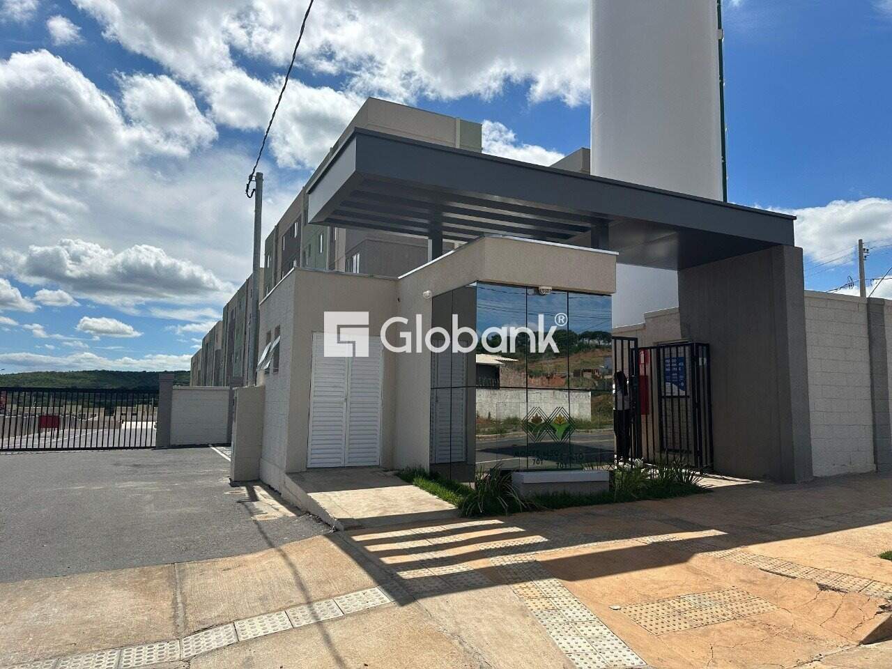 Apartamento 2 quartos para aluguel Residencial Sul Ipês 45m² Montes Claros MG: Fachada