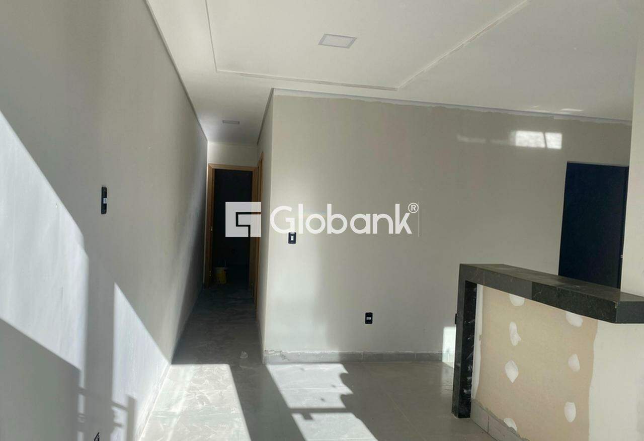 Casa 2 quartos à venda Loteamento Vila Aliança 45m² Montes Claros MG: