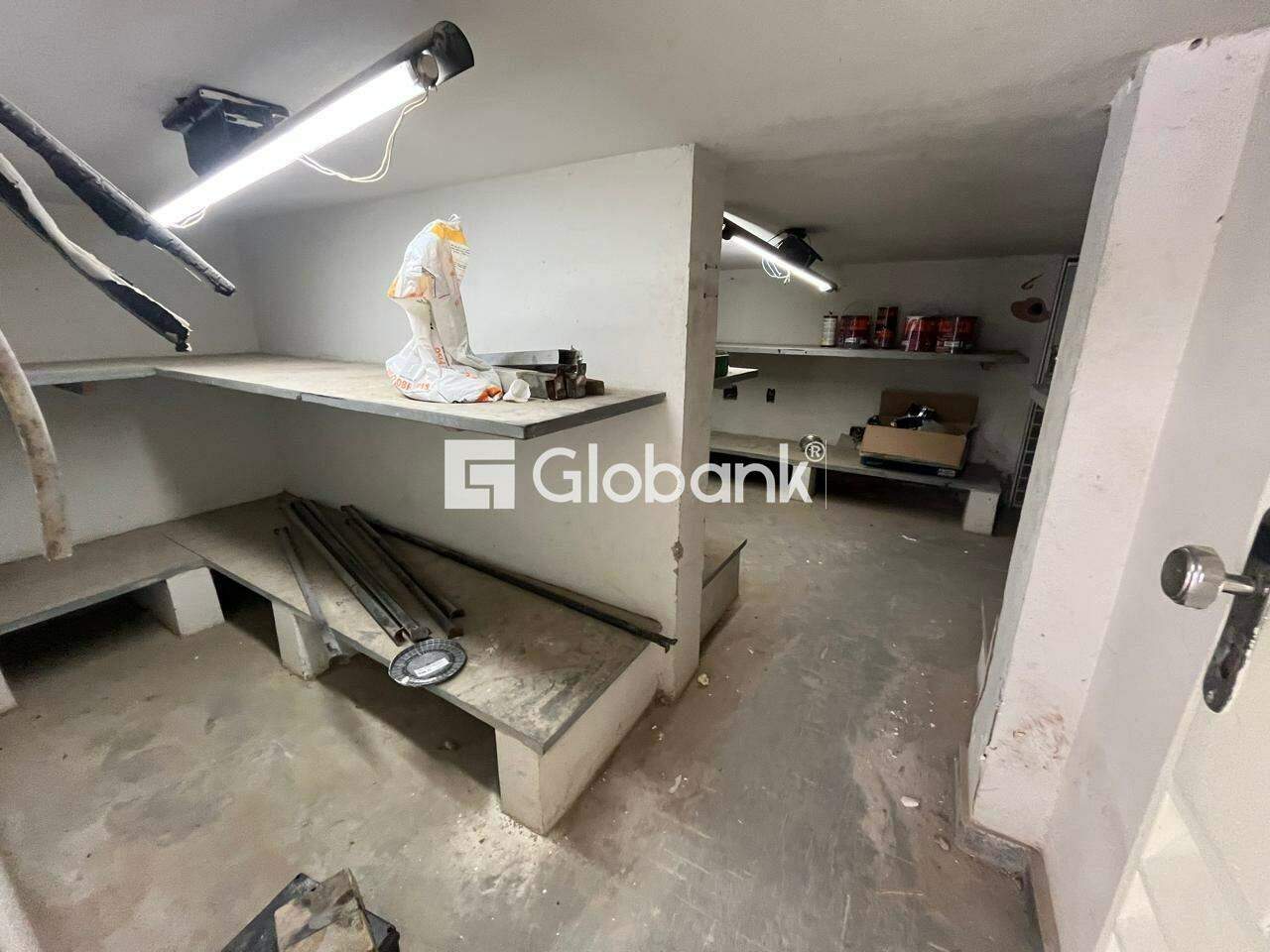 Ponto comercial para aluguel Centro 44m² Montes Claros MG: