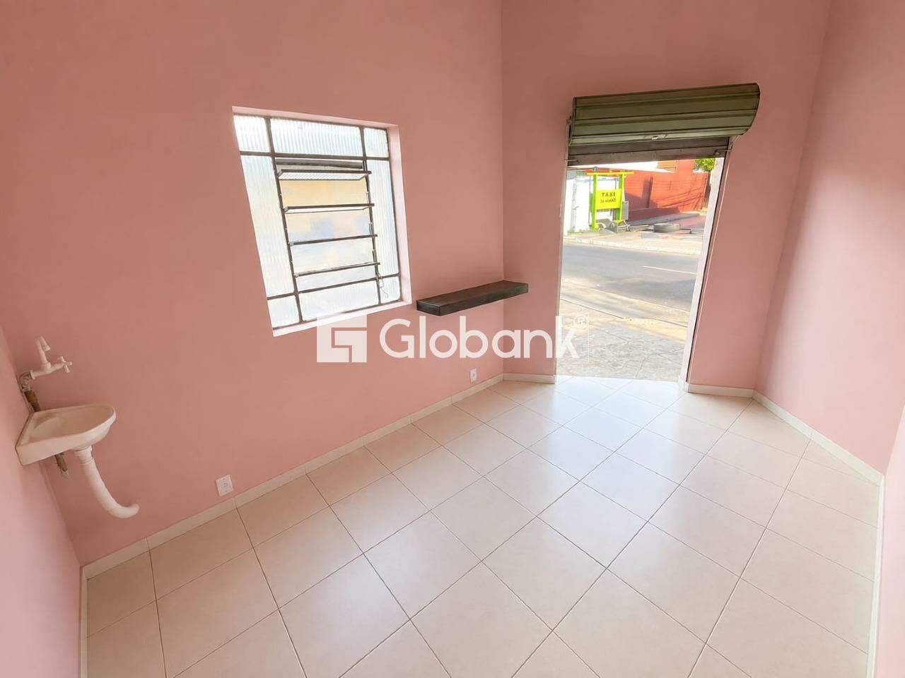 Ponto comercial para aluguel Roxo Verde 35m² Montes Claros MG: