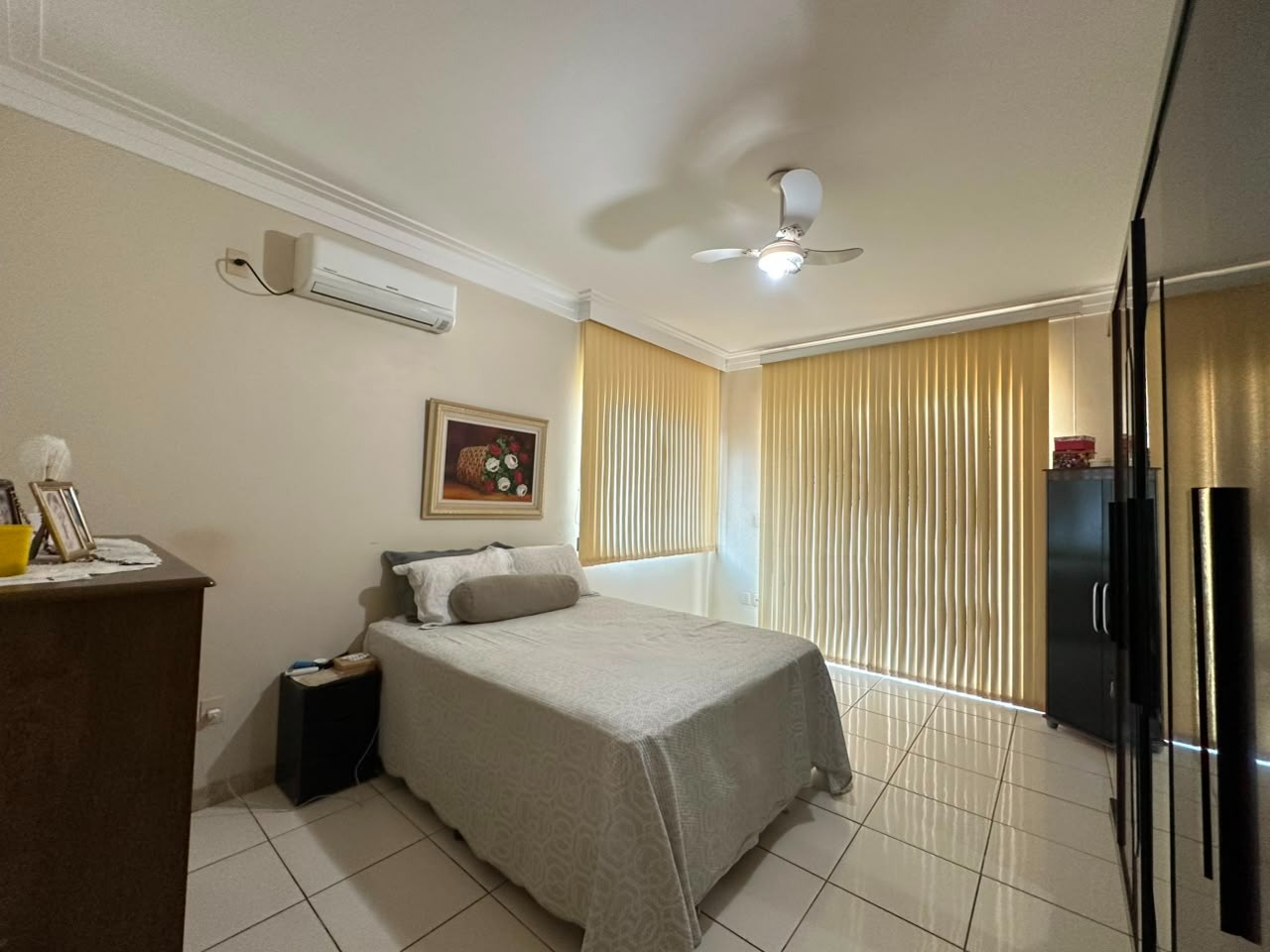 Casa 3 quartos à venda Canelas 180m² Montes Claros MG: